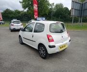 Renault twingo II 1.2 i 75ch expression + options