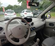 Renault twingo II 1.2 i 75ch expression + options