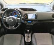 Toyota yaris III phase 2 1.5 vvti hsd eh hybrid 100h e-cvt 100 ch dynamic