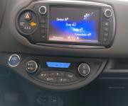 Toyota yaris III phase 2 1.5 vvti hsd eh hybrid 100h e-cvt 100 ch dynamic